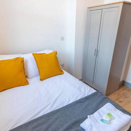 Pillo Rooms Serviced Apartments - Salford Manchester Exteriör bild