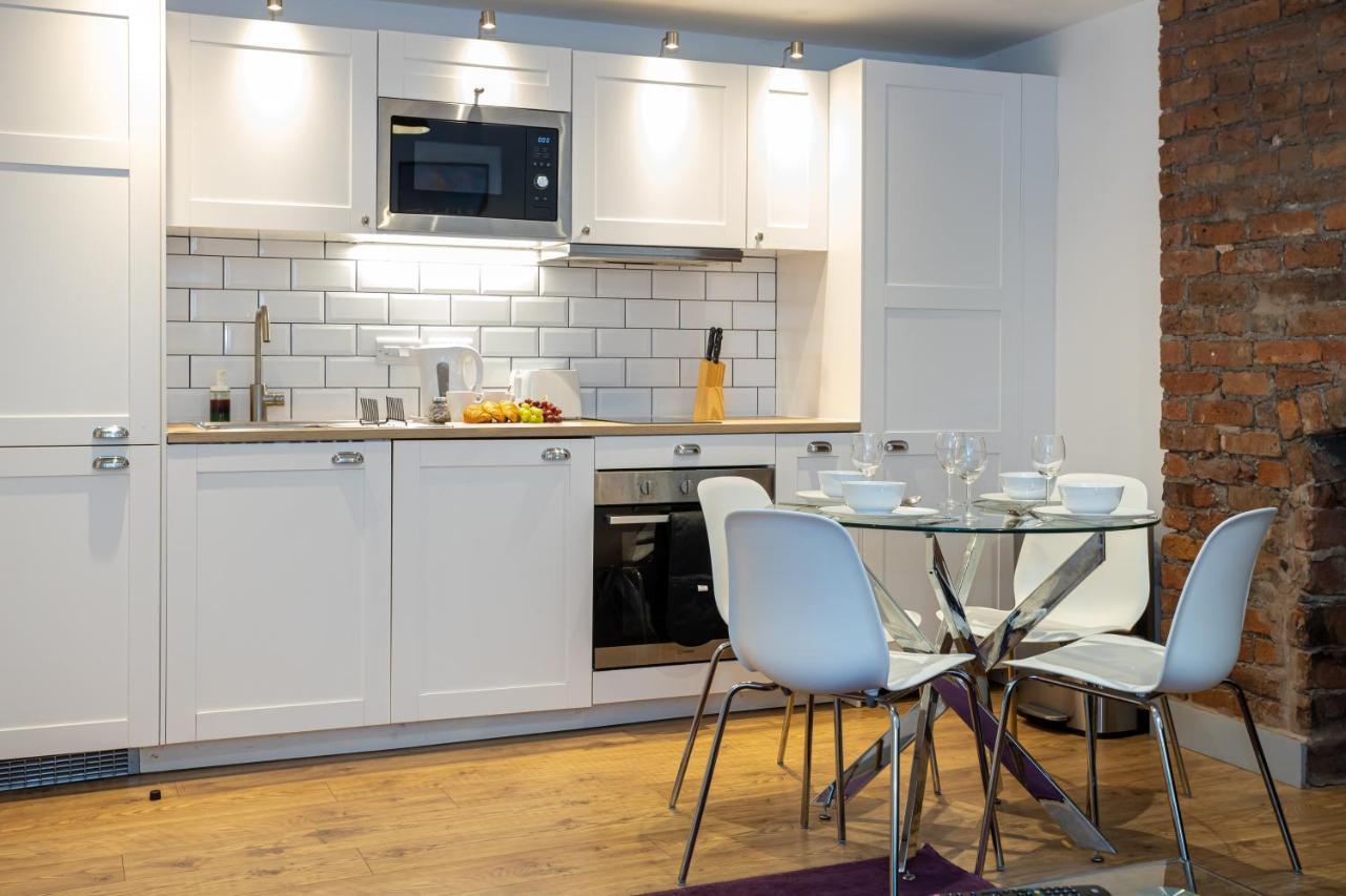 Pillo Rooms Serviced Apartments - Salford Manchester Exteriör bild