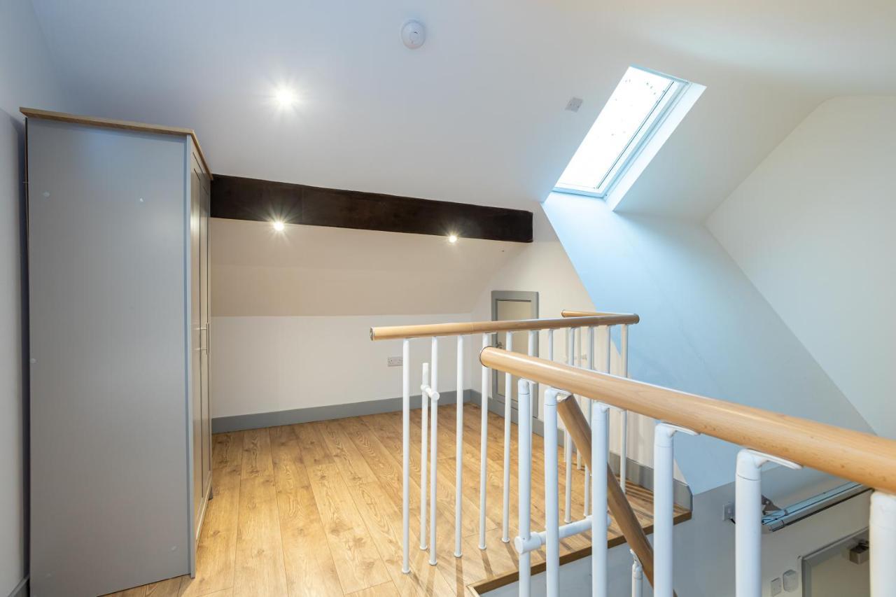 Pillo Rooms Serviced Apartments - Salford Manchester Exteriör bild