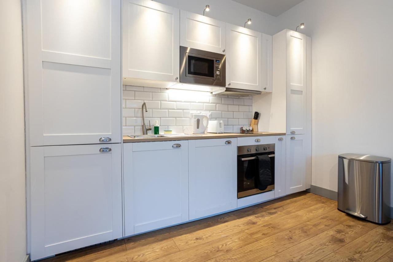 Pillo Rooms Serviced Apartments - Salford Manchester Exteriör bild