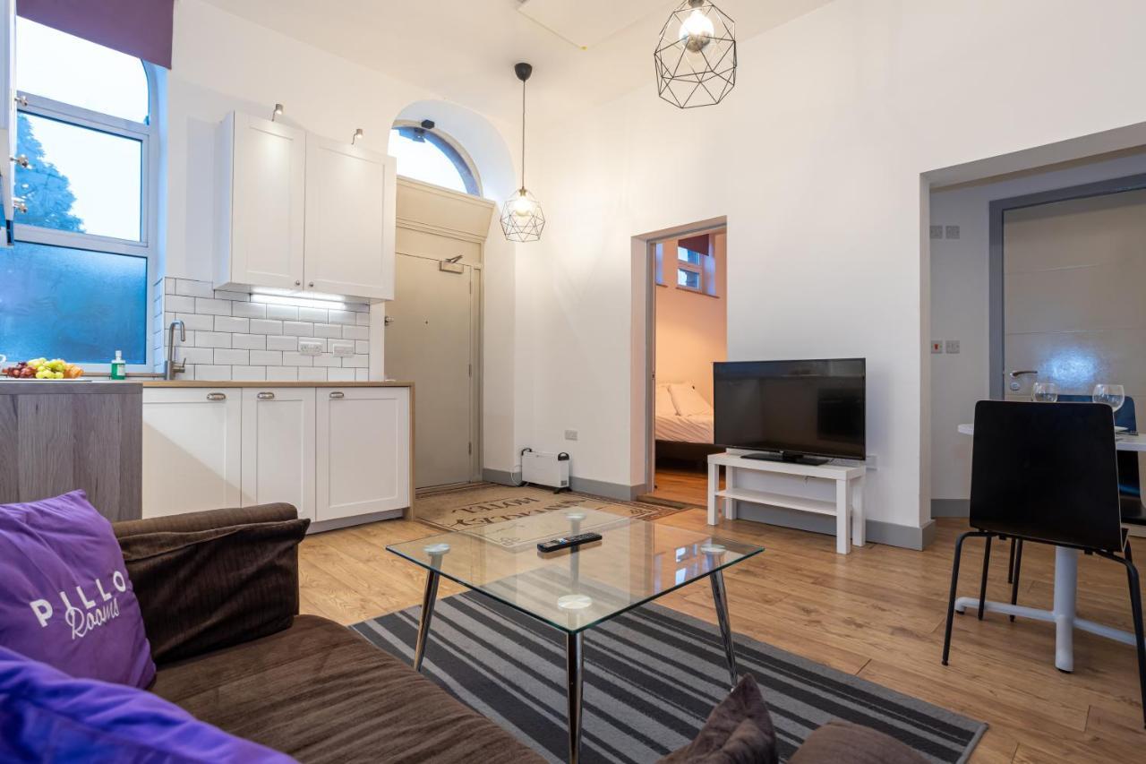 Pillo Rooms Serviced Apartments - Salford Manchester Exteriör bild